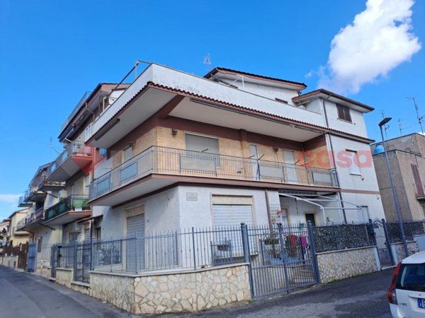 appartamento in affitto a Guidonia Montecelio in zona Villanova