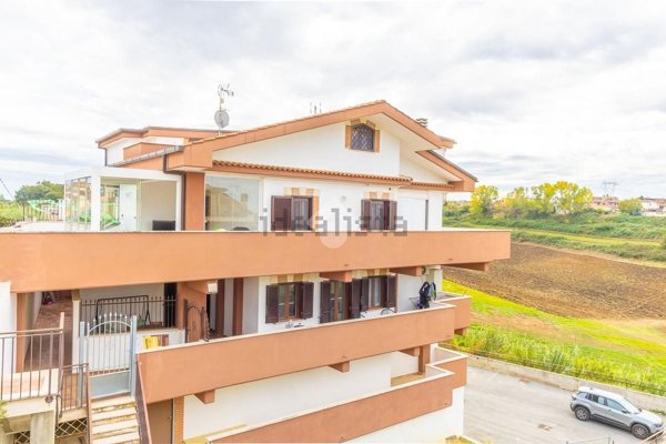 appartamento in affitto a Guidonia Montecelio in zona Marco Simone