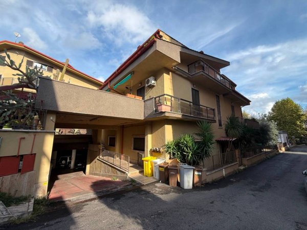 ufficio in affitto a Guidonia Montecelio in zona Guidonia