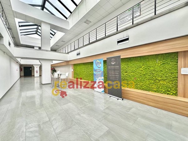 ufficio in affitto a Guidonia Montecelio