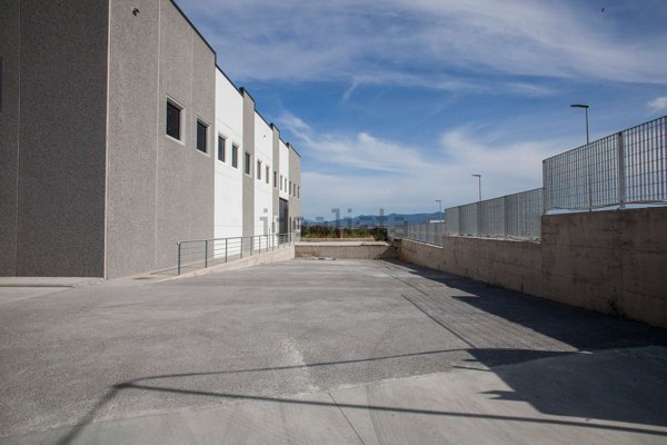 locale di sgombero in affitto a Guidonia Montecelio