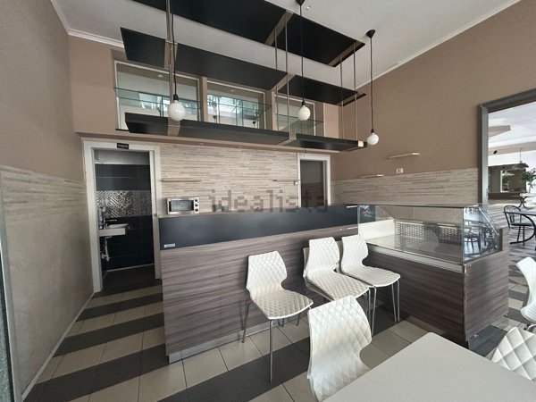 negozio in affitto a Guidonia Montecelio