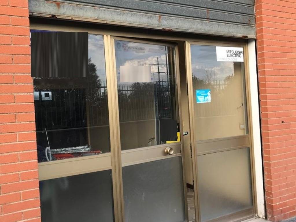 negozio in affitto a Guidonia Montecelio in zona Villanova