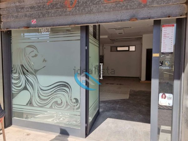 locale commerciale in affitto a Guidonia Montecelio in zona Villanova