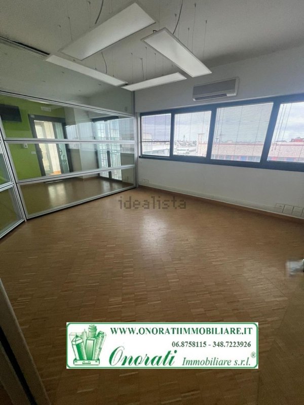 ufficio in affitto a Guidonia Montecelio