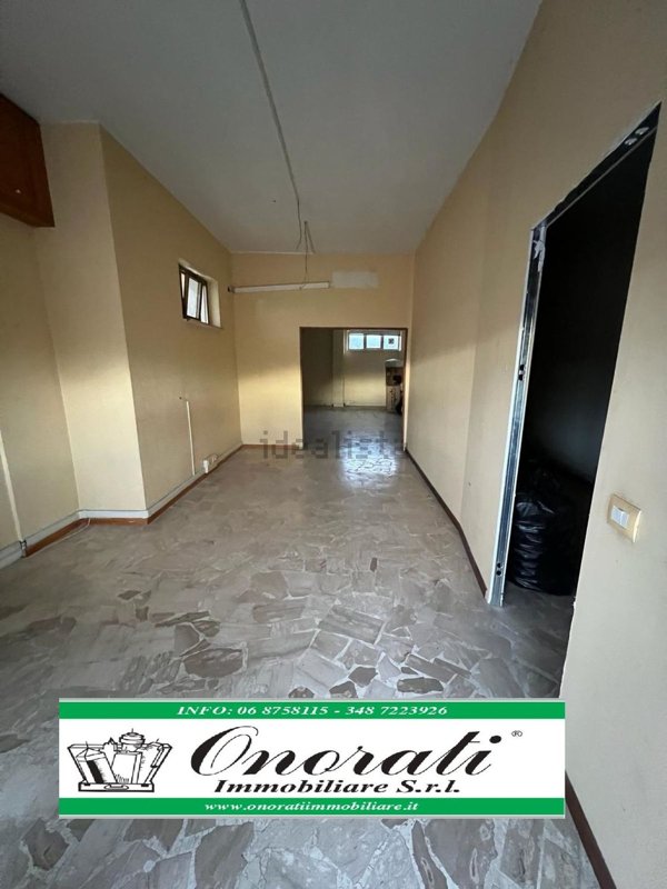 ufficio in affitto a Guidonia Montecelio in zona Guidonia