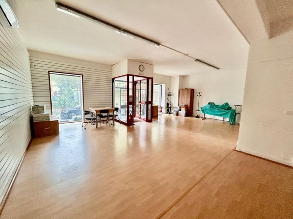 locale commerciale in affitto a Guidonia Montecelio in zona Guidonia