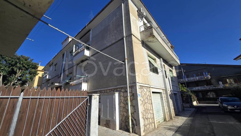 appartamento in affitto a Guidonia Montecelio in zona Montecelio