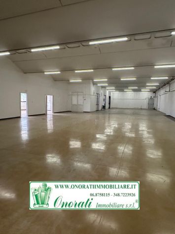 locale commerciale in affitto a Guidonia Montecelio in zona Guidonia