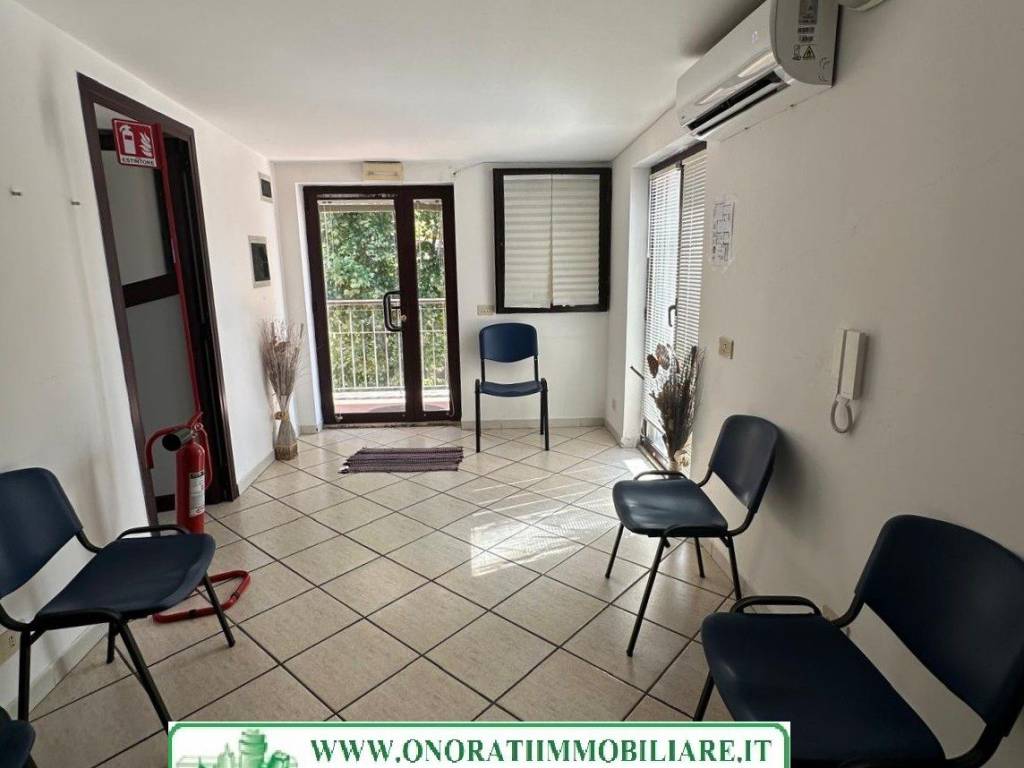 ufficio in affitto a Guidonia Montecelio