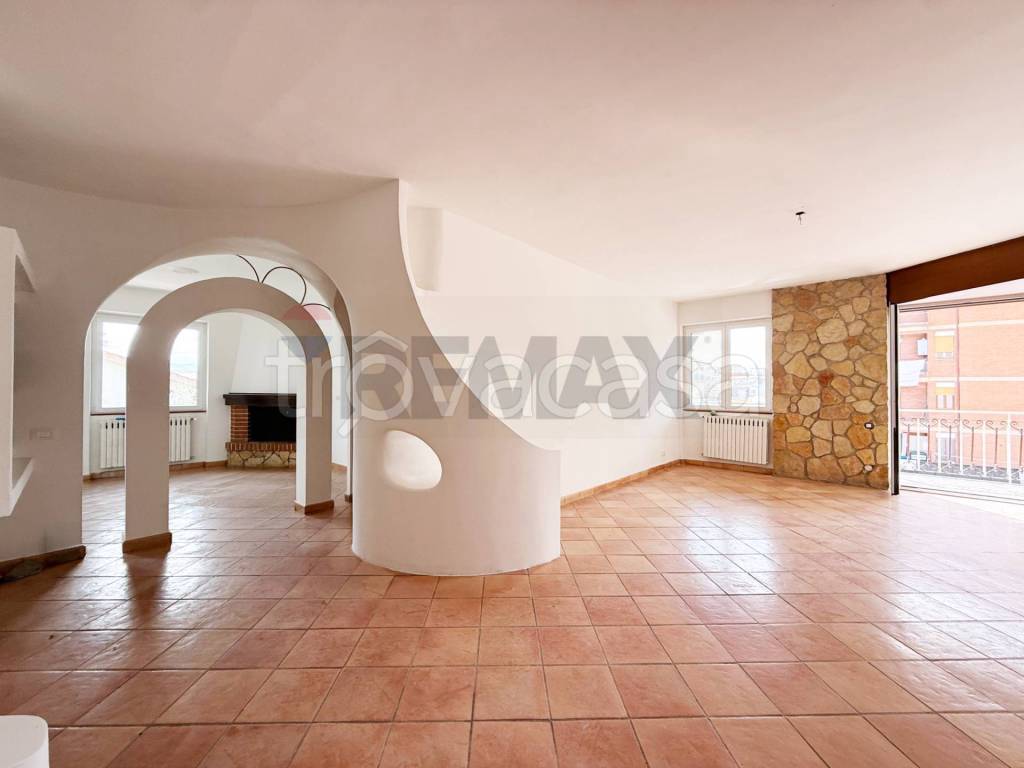 appartamento in affitto a Guidonia Montecelio in zona Guidonia