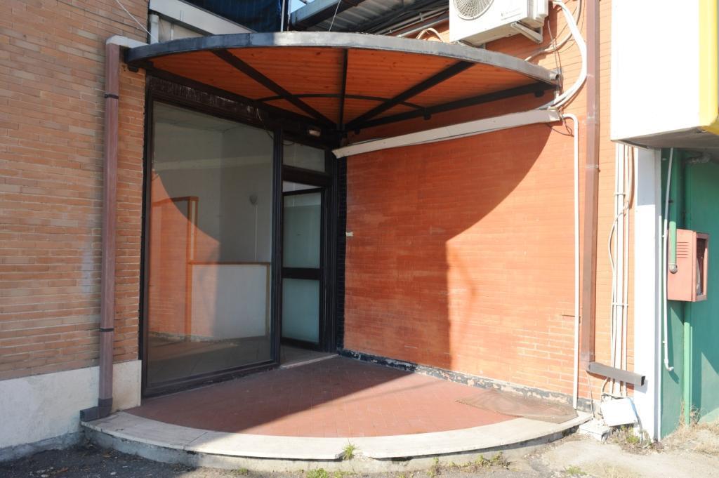 ufficio in affitto a Guidonia Montecelio in zona Guidonia