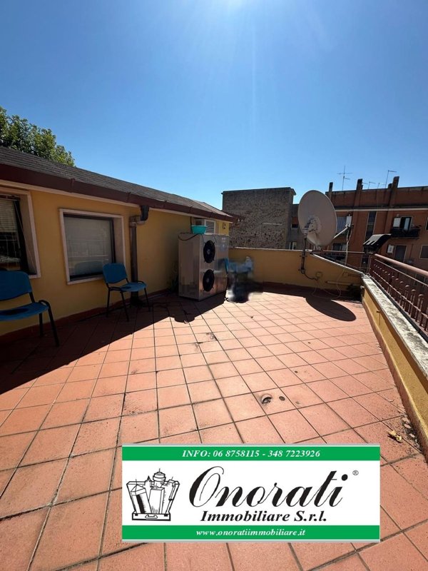 ufficio in affitto a Guidonia Montecelio