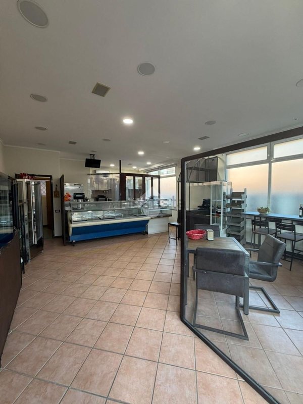 locale commerciale in affitto a Guidonia Montecelio in zona Setteville