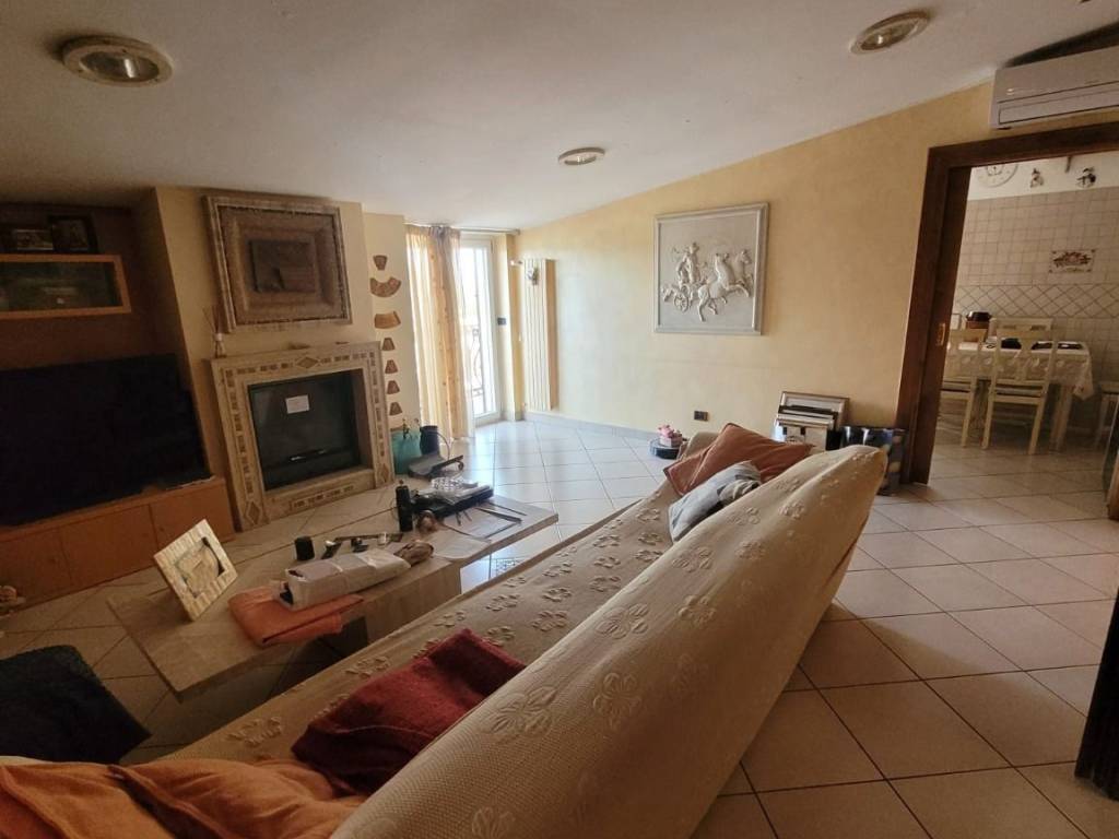 appartamento in affitto a Guidonia Montecelio in zona Villalba