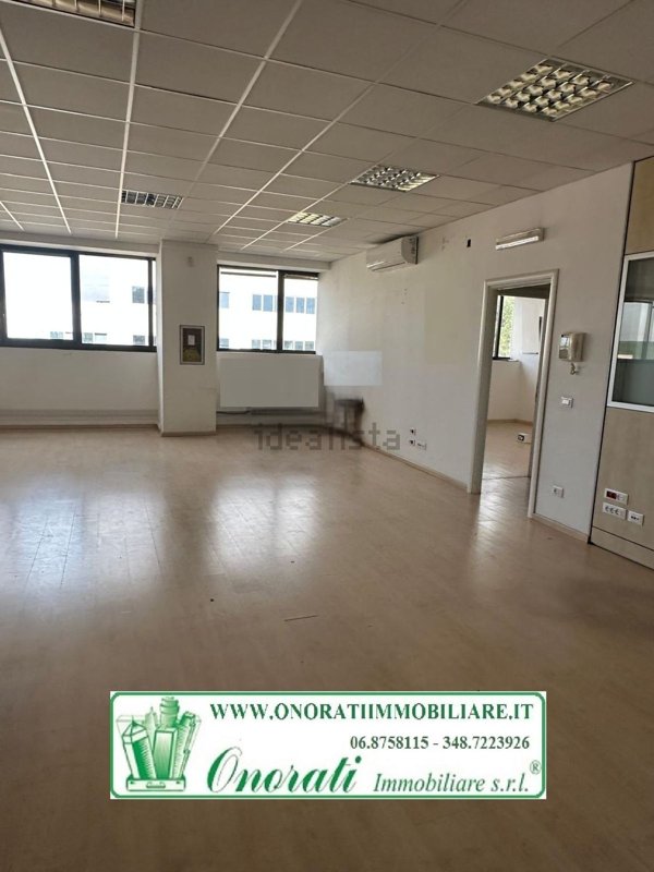 locale di sgombero in affitto a Guidonia Montecelio in zona Guidonia