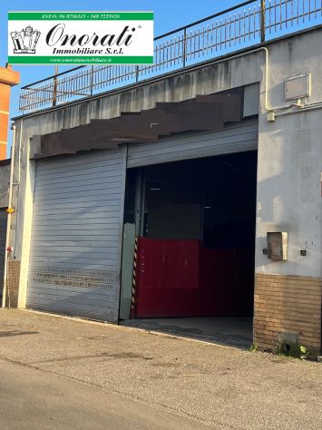 negozio in affitto a Guidonia Montecelio in zona Guidonia