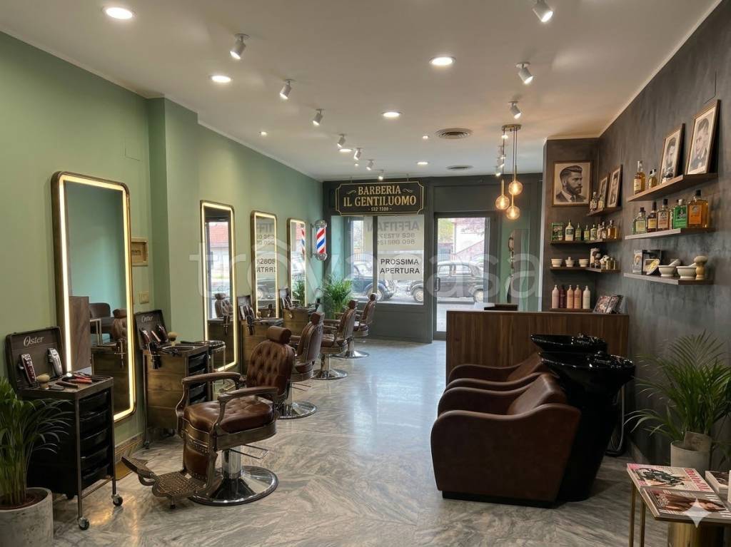 negozio in affitto a Guidonia Montecelio in zona Guidonia