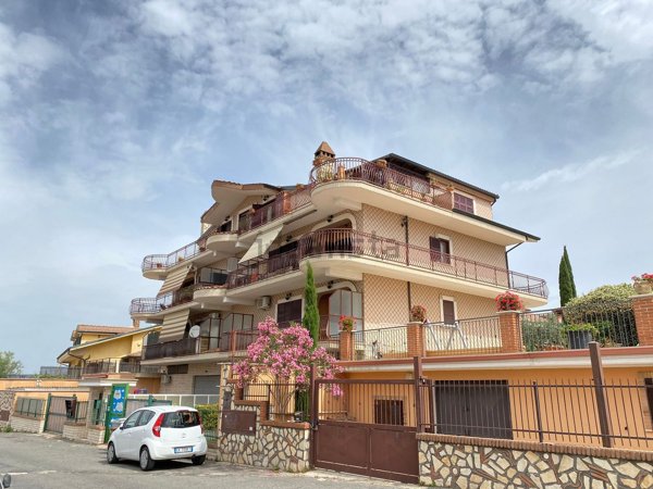 appartamento in affitto a Guidonia Montecelio in zona Setteville