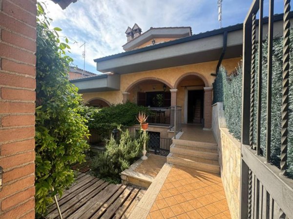 casa indipendente in affitto a Guidonia Montecelio in zona Setteville