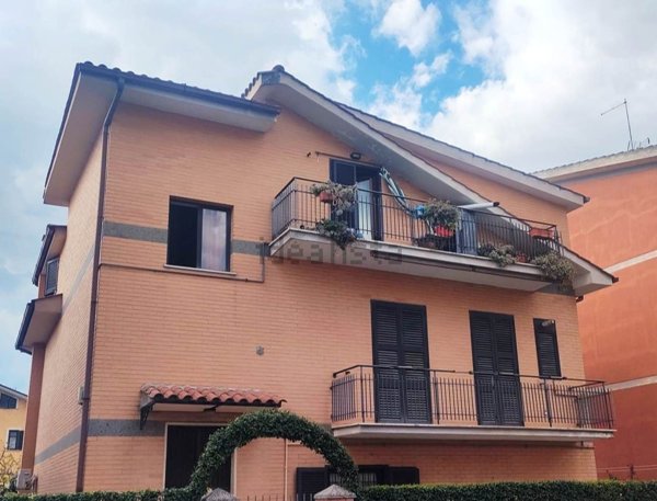 appartamento in affitto a Guidonia Montecelio in zona Villanova