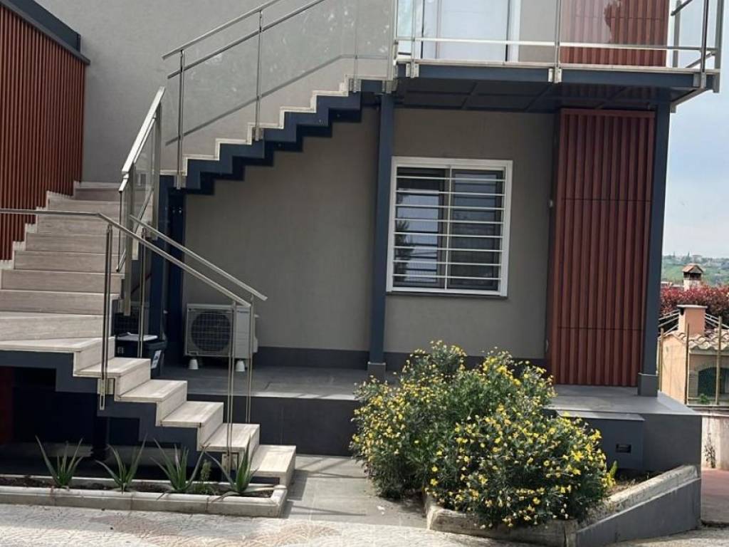 appartamento in affitto a Guidonia Montecelio in zona Pichini