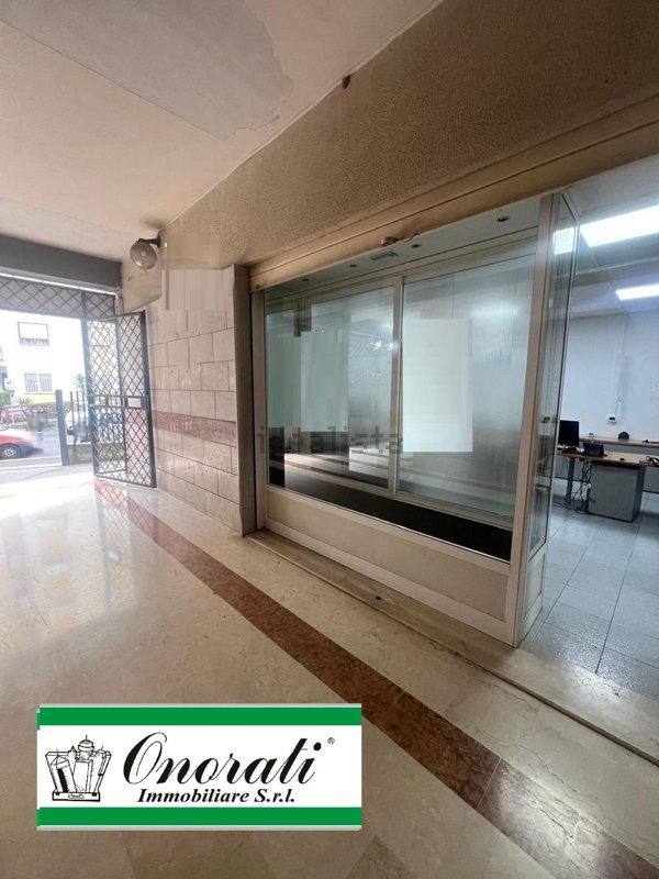 locale commerciale in affitto a Guidonia Montecelio in zona Colle Fiorito