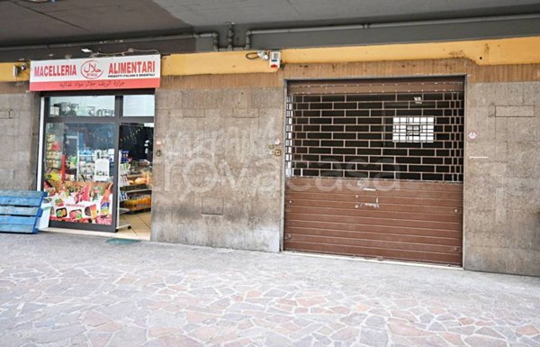 negozio in affitto a Guidonia Montecelio in zona Setteville