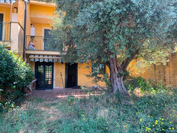 casa indipendente in affitto a Guidonia Montecelio in zona Pichini