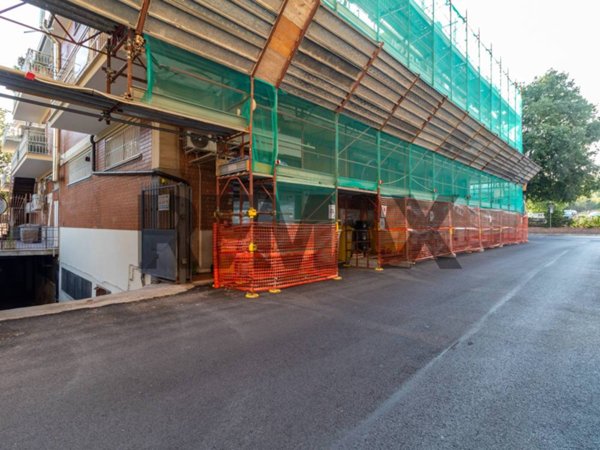 locale di sgombero in affitto a Guidonia Montecelio in zona Guidonia