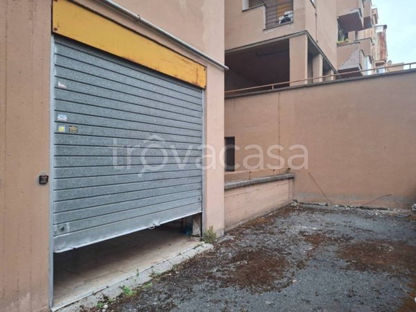 box auto in affitto a Guidonia Montecelio