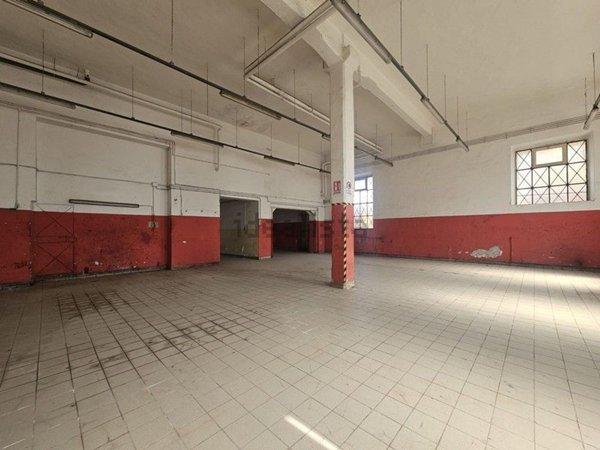 locale commerciale in affitto a Guidonia Montecelio in zona La Botte