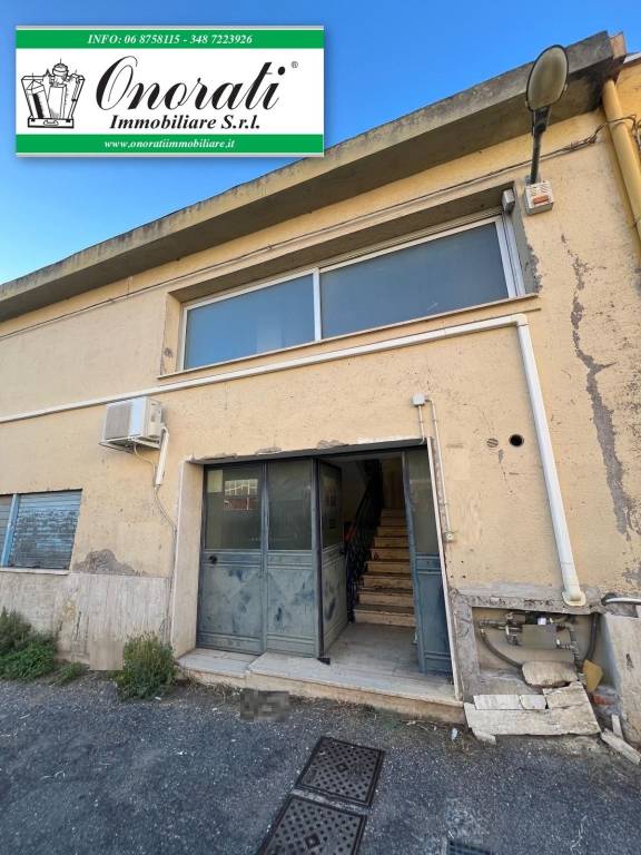 locale commerciale in affitto a Guidonia Montecelio