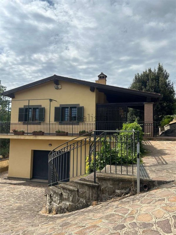 casa indipendente in affitto a Lanuvio