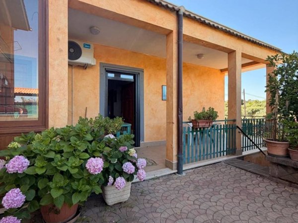 appartamento in affitto a Lanuvio in zona Pietrara