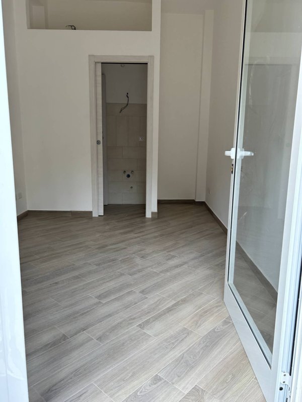 locale commerciale in affitto a Marcellina