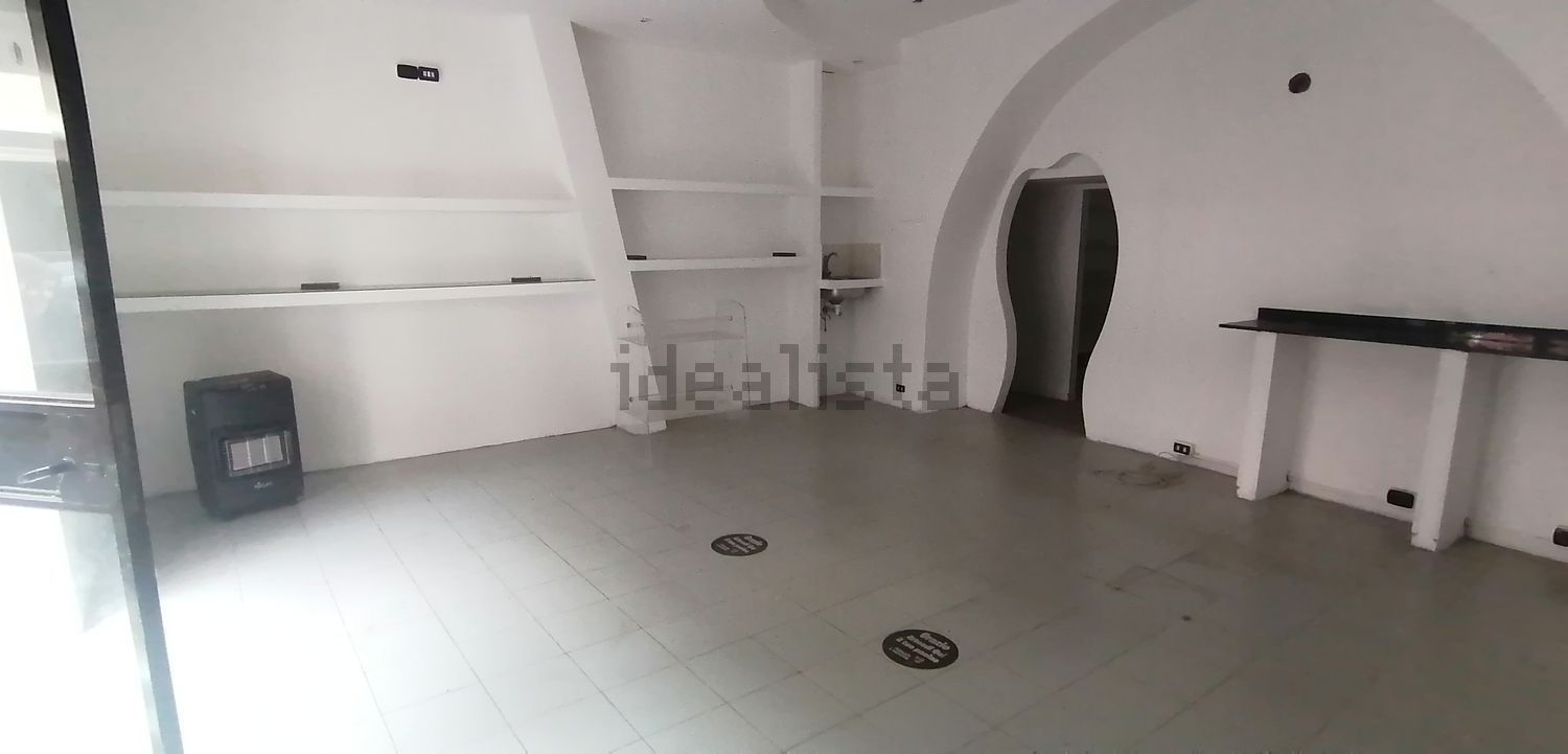 locale commerciale in affitto a Marcellina