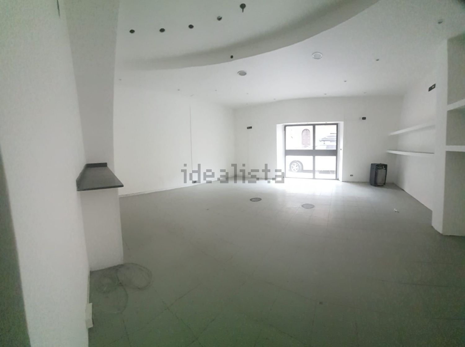 negozio in affitto a Marcellina