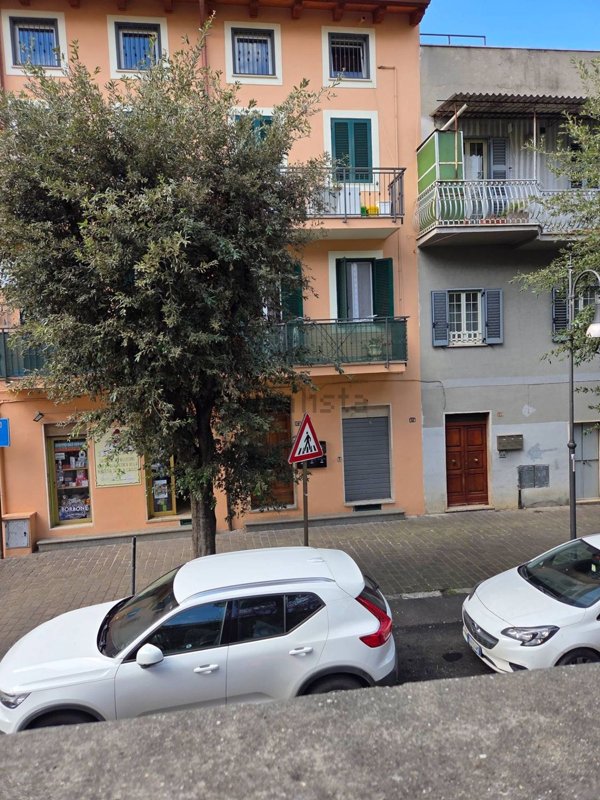 locale commerciale in affitto a Marcellina