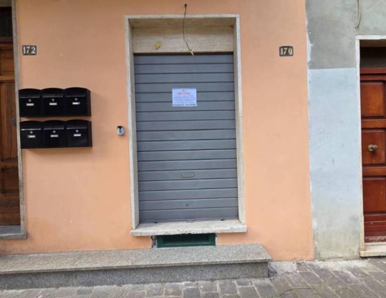 locale commerciale in affitto a Marcellina
