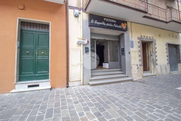 locale commerciale in affitto a Marcellina