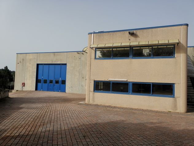 locale commerciale in affitto a Marino