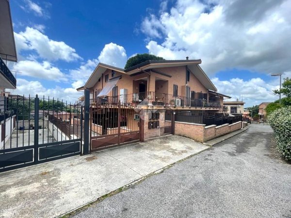 appartamento in affitto a Marino in zona Castelluccia
