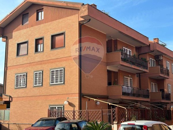 appartamento in affitto a Marino in zona Poggio delle Mole