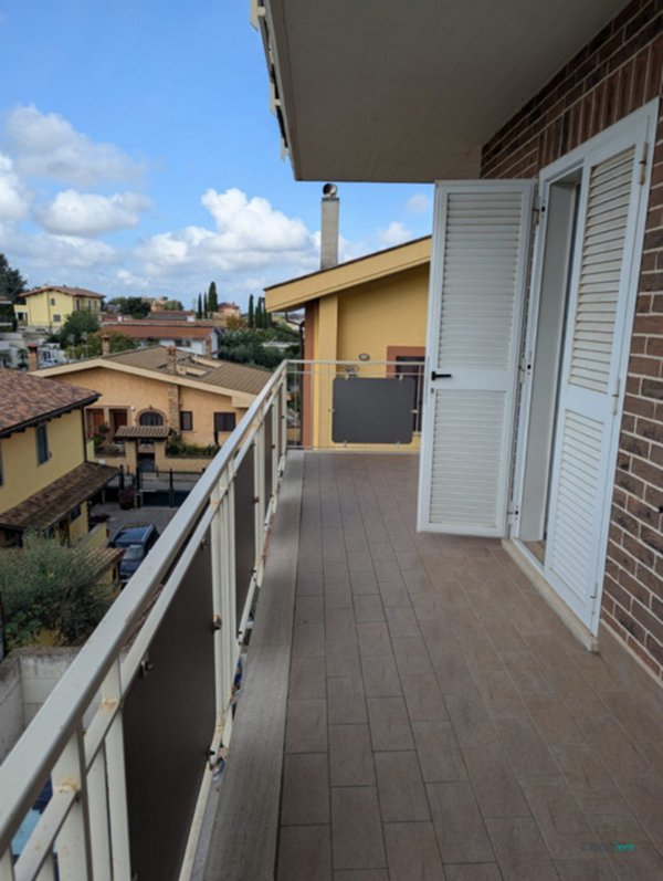 appartamento in affitto a Marino in zona Poggio delle Mole
