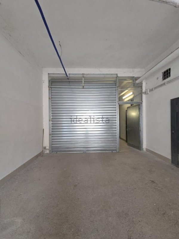 locale di sgombero in affitto a Marino in zona Cava dei Selci