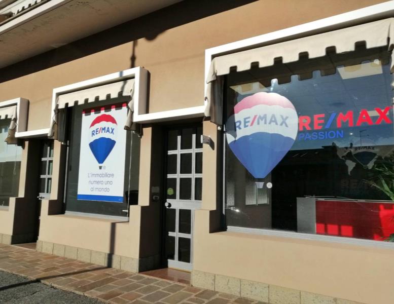 ufficio in affitto a Marino in zona Poggio delle Mole