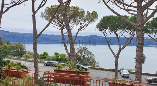 casa indipendente in affitto a Marino