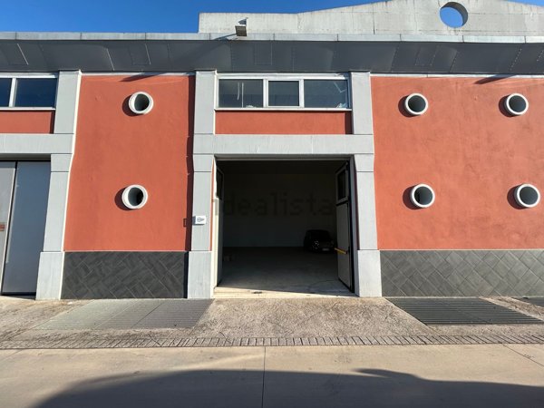 locale commerciale in affitto a Marino