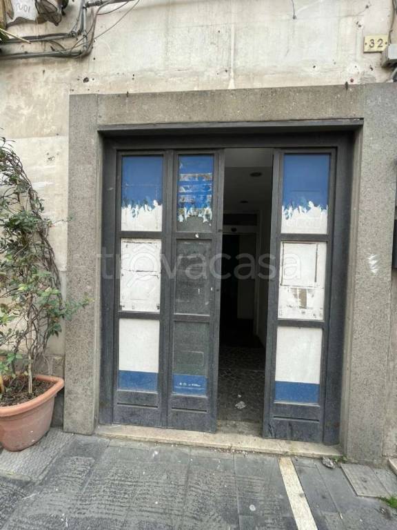 negozio in affitto a Marino